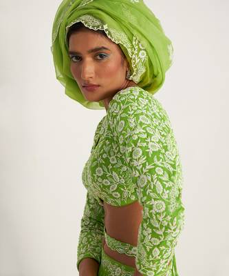 Daisy Parrot Green Lehenga Set With Embroidered 7