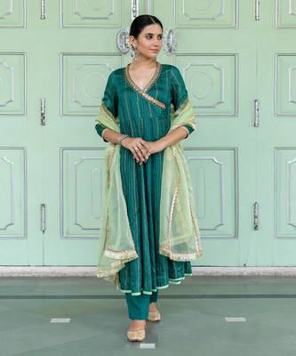 Ashlesha Green Anarkali Set 1