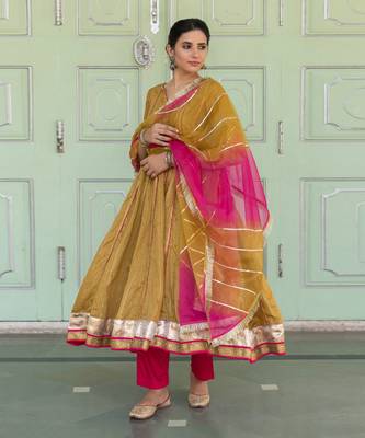 Gulbahar Olive Anarkali Set 7