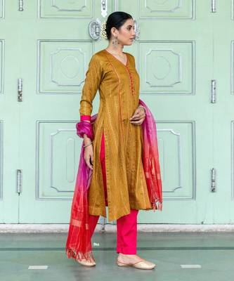 Mandakini Olive Kurta Set 3