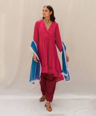 Sandhya Magenta Kurti Set 1