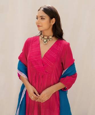 Sandhya Magenta Kurti Set 2