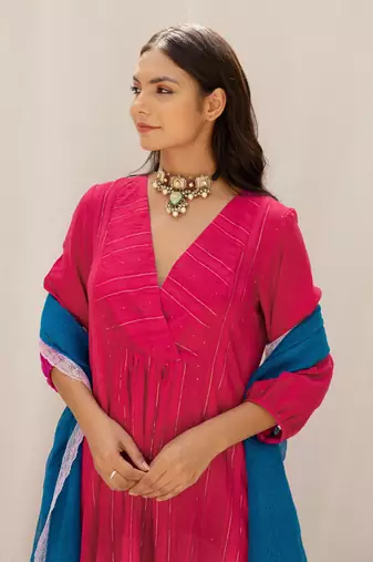 Sandhya Magenta Kurti Set