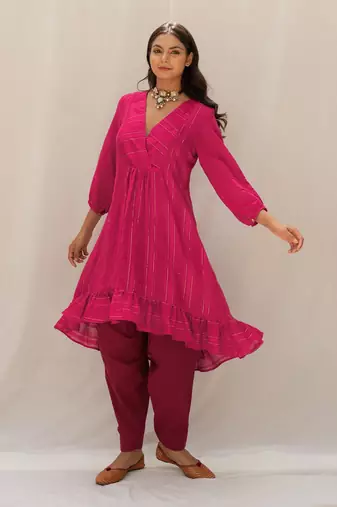 Sandhya Magenta Kurti Set