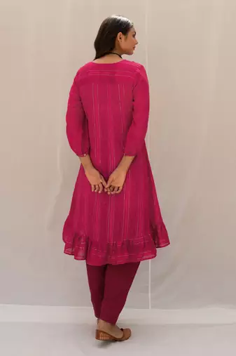 Sandhya Magenta Kurti Set