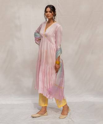 Gulabi Pink Anarkali Set 3