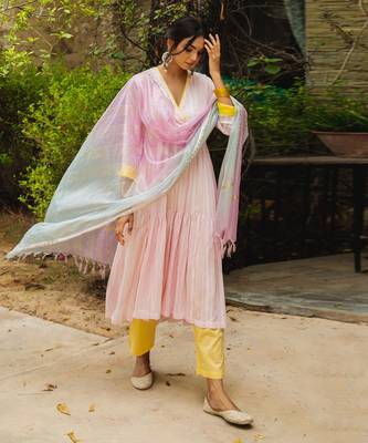 Gulabi Pink Anarkali Set 7