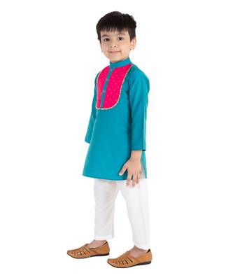 Blue Kurta Set With Pink Patch 3