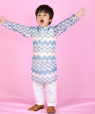 Blue And Off White Zig Zag Print Kurta Set 7