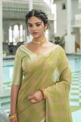 Mehendi woven linen saree with blouse 3