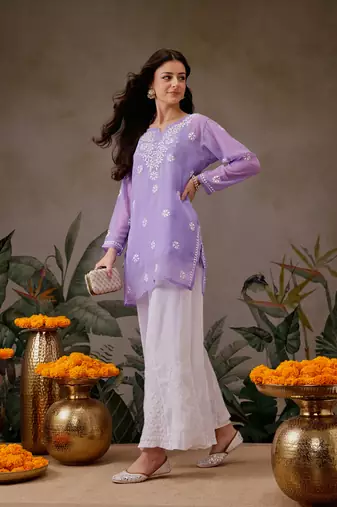 Handmade Mauve Georgette Lucknowi Chikankari Women Straight Short Kurti With Slip