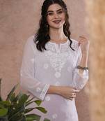 Hand Embroidered White Georgette Lucknowi Chikankari Indian Women Straight Short Kurti With Slip