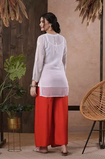 Hand Embroidered White Georgette Lucknowi Chikankari Indian Women Straight Short Kurti With Slip