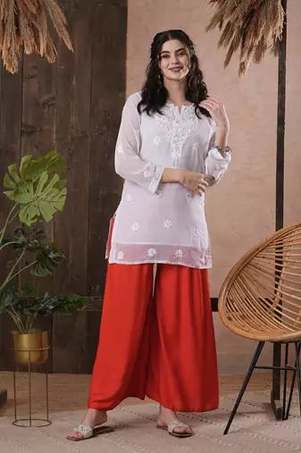 Hand Embroidered White Georgette Lucknowi Chikankari Indian Women Straight Short Kurti With Slip