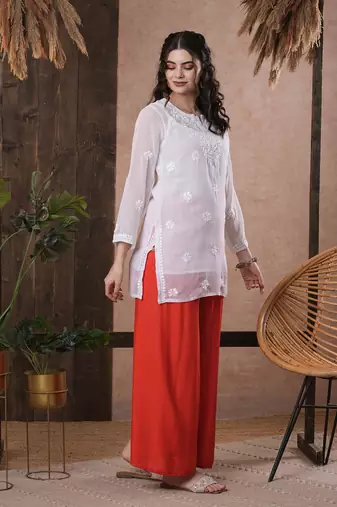 Hand Embroidered White Georgette Lucknowi Chikankari Indian Women Straight Short Kurti With Slip