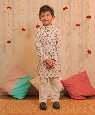 White Jaismine Kurta Pyjama 1