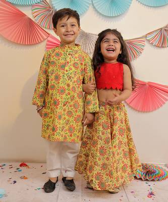 Yellow Sunshine Kurta With Pyjama 4