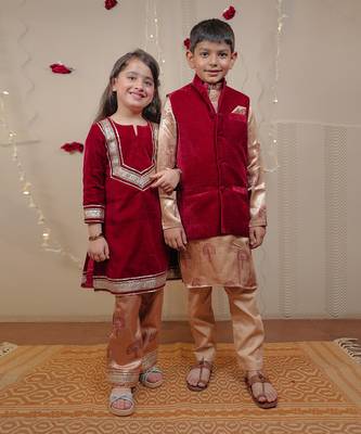 Maroon Velvet Kurta Set 6
