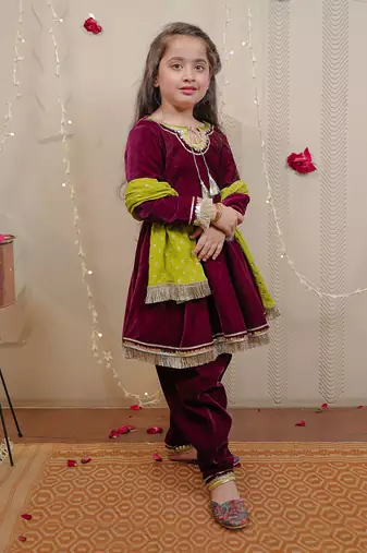 Wine Velvet Kurta Set With Dupatta