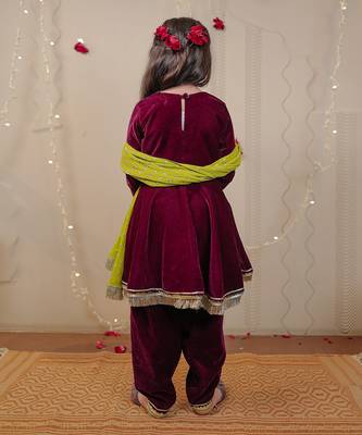 Wine Velvet Kurta Set With Dupatta 5