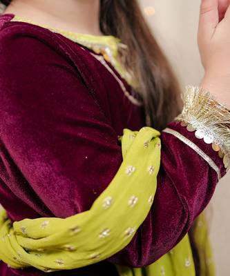 Wine Velvet Kurta Set With Dupatta 7