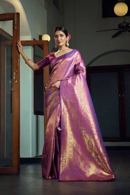 Wine woven kanchipuram silk blend saree with blouse 3