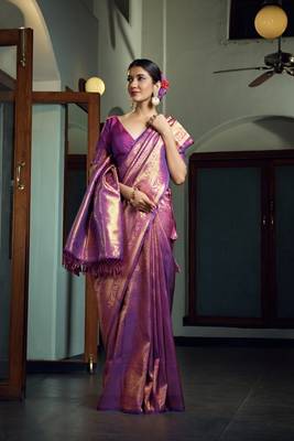 Wine woven kanchipuram silk blend saree with blouse 4