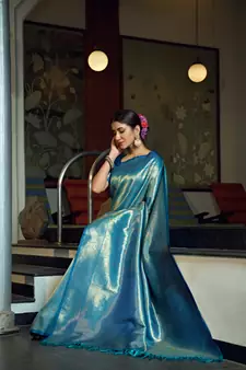 Blue woven kanchipuram silk blend saree with blouse