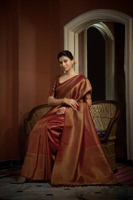 Maroon Kanchipuram Silk Zari Woven Saree with Blouse 2