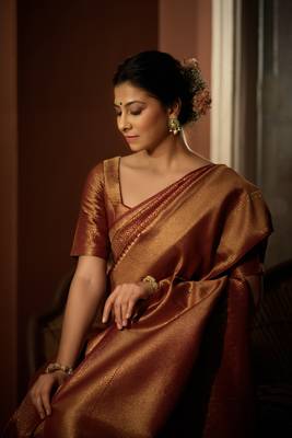 Maroon Kanchipuram Silk Zari Woven Saree with Blouse 3
