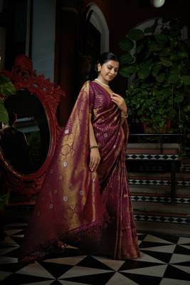 Wine woven kanchipuram silk blend saree with blouse 3