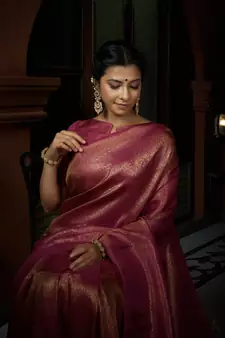 Pink woven kanchipuram silk blend saree with blouse