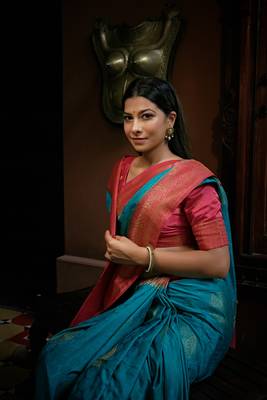 Blue woven satin saree with blouse 4