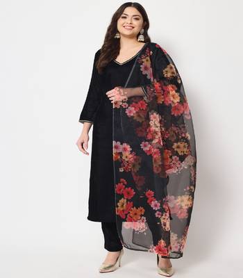 Black Smiles Velvet Straight Kurti with Pants and Floral Dupatta 1