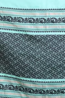 Sea Green Cotton Handspun Handwoven Saree With Woven Zari Floral Motifs And Contrast Borders