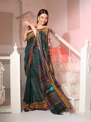 Forest Green Cotton Handspun Handwoven Saree With Stripes Pattern 3