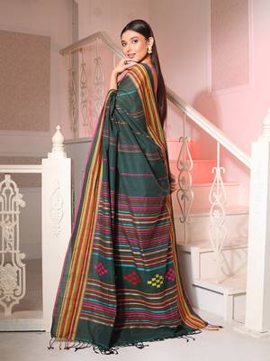 Forest Green Cotton Handspun Handwoven Saree With Stripes Pattern 4