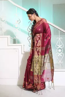 Magenta Cotton Handspun Saree With Woven Jamdani Borders