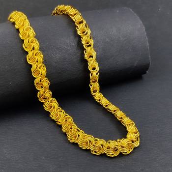 Gold na necklaces 1