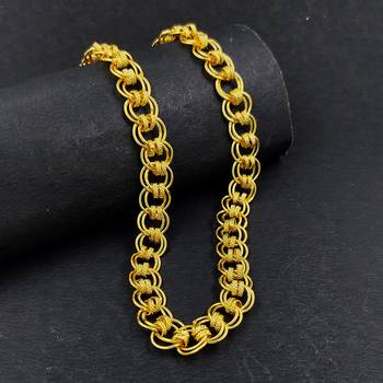 Gold na necklaces 1