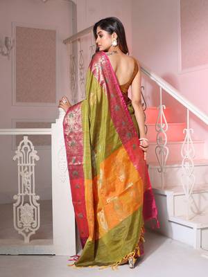 Sap Green Cotton Blend Handwoven Saree With Zari Woven Nakshi Designs 4