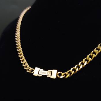 Gold na necklaces 2