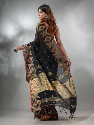 Black Cotton Handwoven Saree With Texture Pattern 3