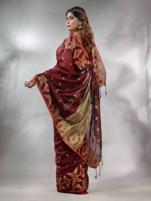 Maroon Cotton Handwoven Saree With Texture Pattern 4