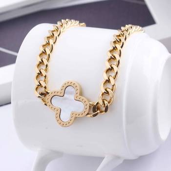 Gold na necklaces 2