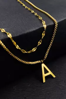 Gold na necklaces