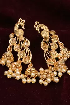 Gold earrings