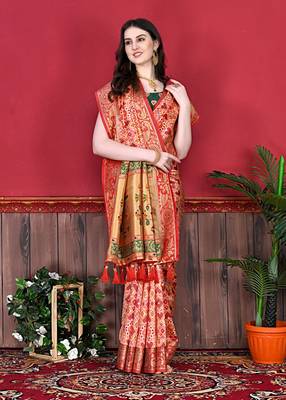 Red Soft Raw Silk Digital Print pPatola Saree With Blouse For Women 3