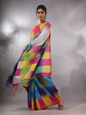 White Cotton Blend Handwoven Saree With Ikkat Pattern 3