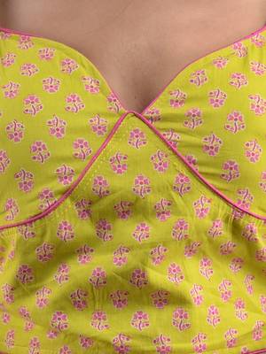 Yellow Cotton Blouse With Floral Print Free Size 2